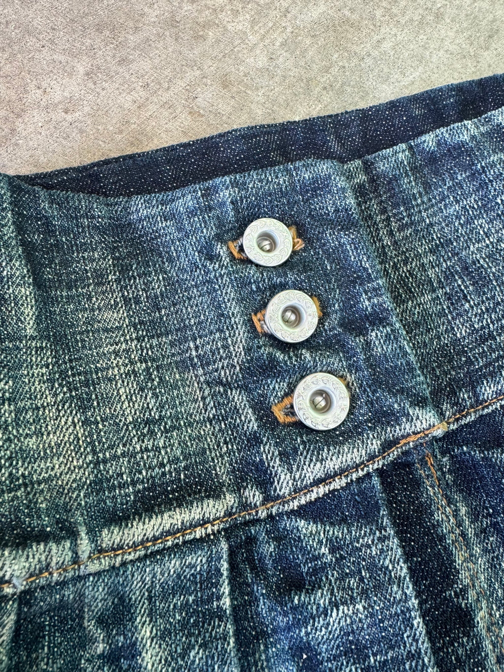 “washed” mini skirt