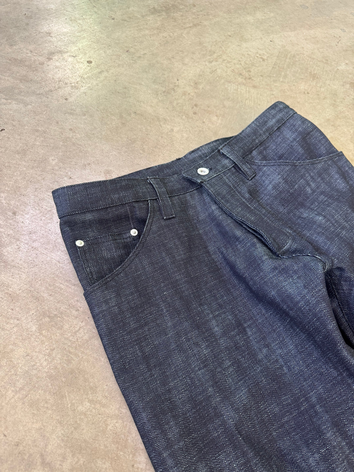 “indigo” crosshatch loose denim