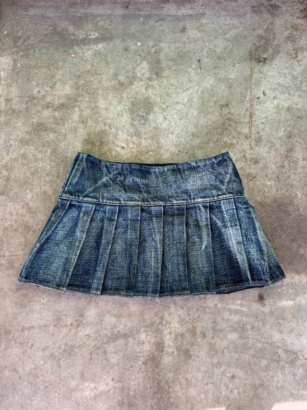 “washed” mini skirt