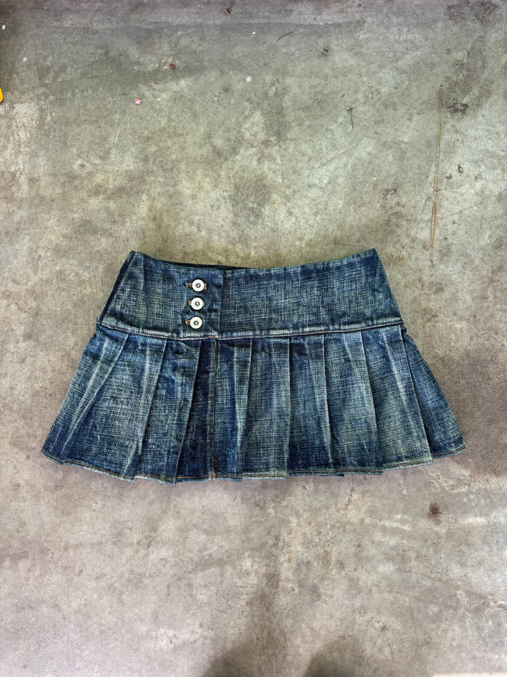 “washed” mini skirt